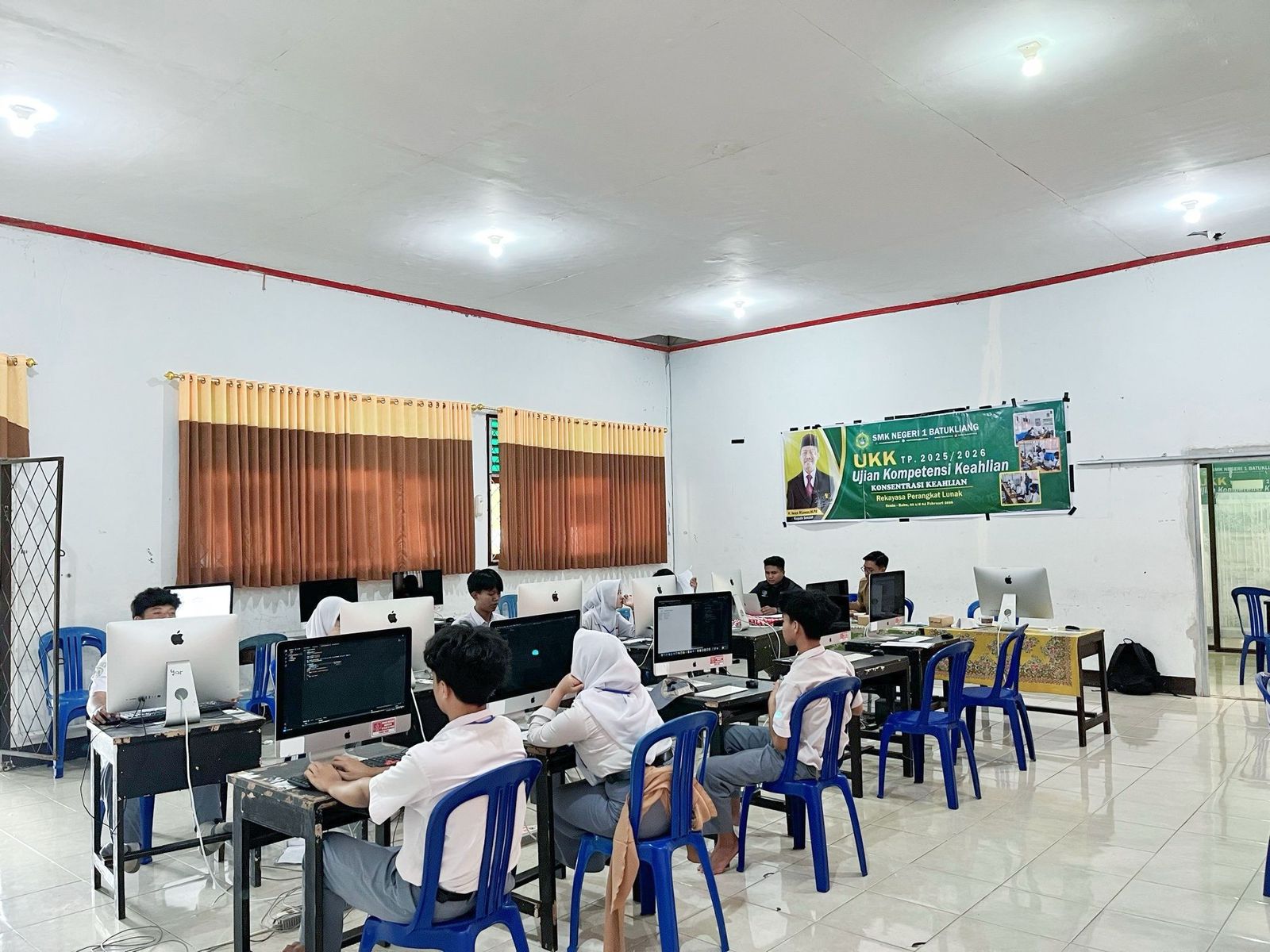 Direktur Abhinaya menjadi Penguji Eksternal dalam Ujian Kompetensi Keahlian SMKN 1 Batukliang