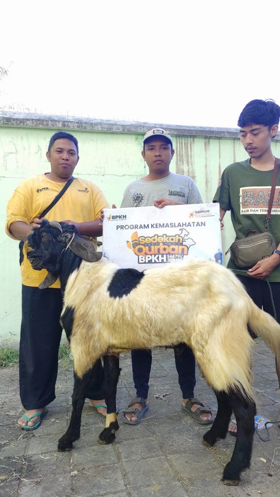 Penyaluran Sedekah Qurban BPKH 1447 H oleh LAZISMU NTB kepada masyarakat 3T dan penghafal Al-Qur’an di Lombok Barat