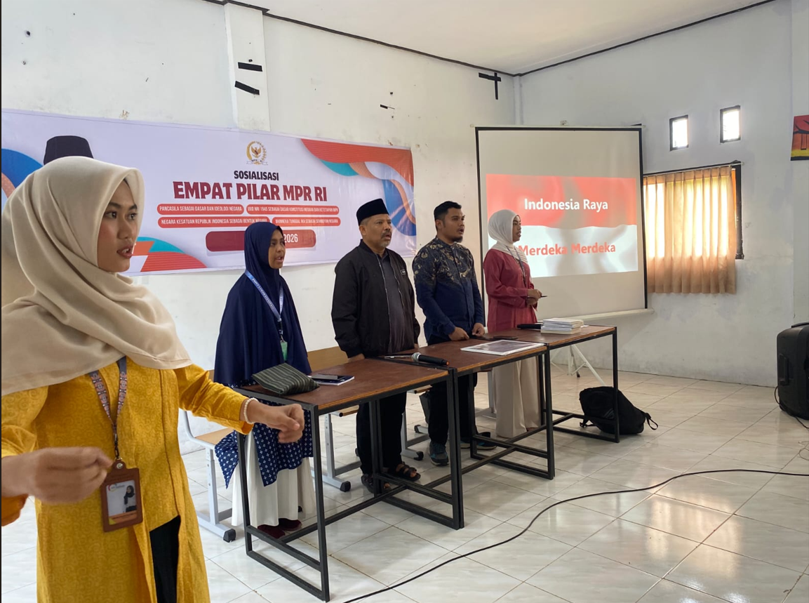 Johan Rosihan Sosialisasikan Empat Pilar MPR RI untuk Memperkuat Wawasan Kebangsaan Pelajar di Sumbawa